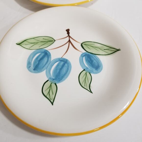 Vintage Lillian Venson 4-8 in. plates made in Thailand - Picture 5 of 7